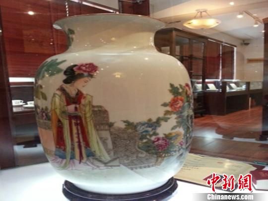 ͼΪչ�������ӡ���з��ġ�7501���������մɡ� Ф�� ��