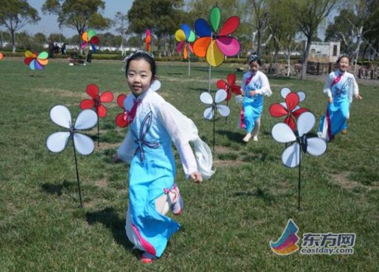 绿色祭扫体验民俗 滨海古园清明文化节开幕[图