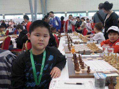 11岁华裔象棋神童获颁美国杰出棋手成就奖(图)