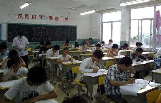 武汉今年中考下午考试时间将延后半小时(图)
