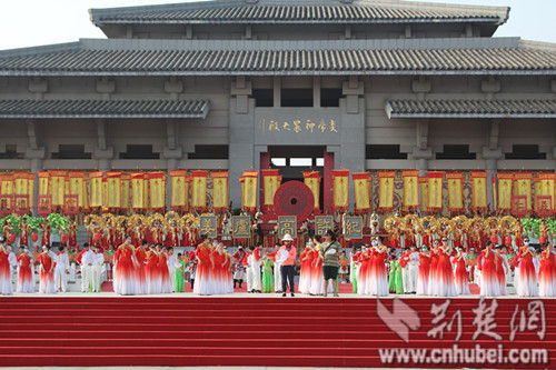 随州炎帝故里寻根节开幕在即彩排紧张进行图