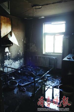 家中没人+冒烟起火