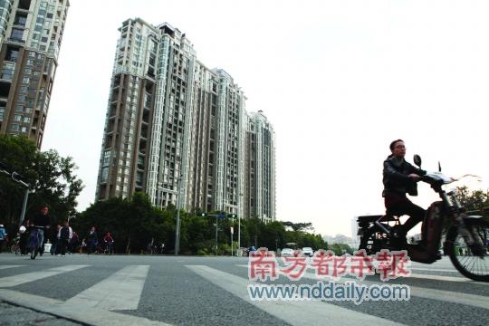 ����լ���ھӣ����˺Ͱ��춼��ʾѹ���ܴ�