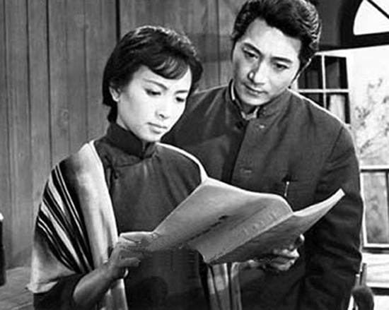 ���й���һ������˫ܰŮӰ�Ǿ���