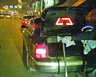 酒驾司机与警察玩赛跑