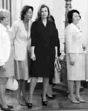 �°��������ʿɺ�ƽ��չ����