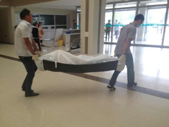 南京溧水突发车祸:小轿车被货车撞飞20米两名