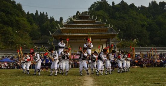 吴炳 蒋进 通讯员 张红)10月18日,在通道侗族自治县建县60周年之际,第