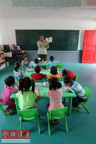 澳专家:中国填鸭式教学法教育孩子更成功