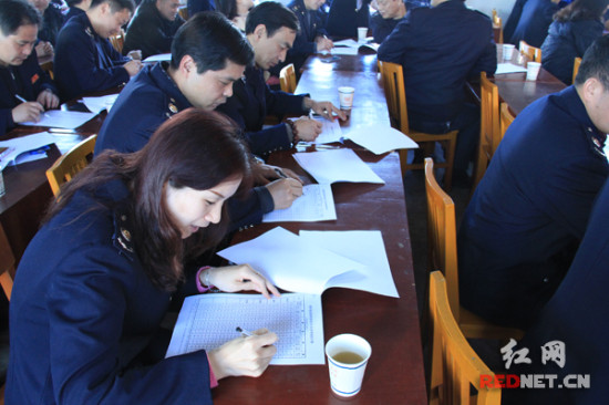 【岳阳】湘阴国税整风肃纪正党风 凝神聚力促