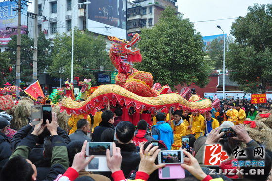 2015·闹元宵：一场民族狂欢带你领略神奇张家界