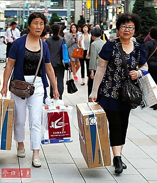 外媒:中国人对日本无好感但愿意到日本购物_新浪新闻