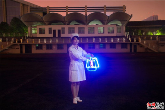 组图:光绘护士节 湘雅医学院学子创意摄影