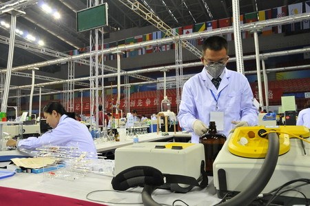 首届全国环境监测技术人员大比武决赛在京举行