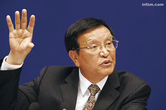 2011年开始的第十个日子，66岁的张国宝离开了长达十一年之久的能源工作岗位。他退休了。