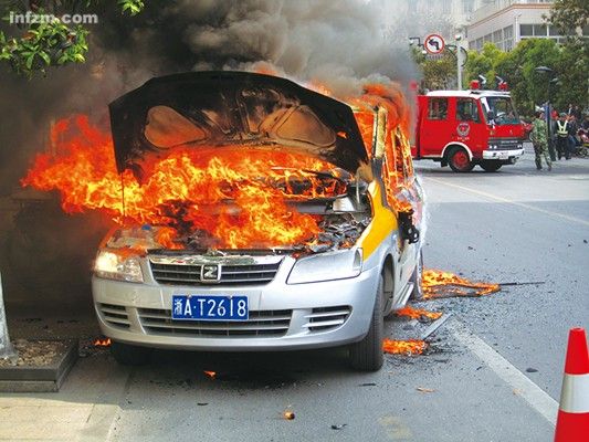 杭州电动车起火暴露新能源汽车技术领域不足(
