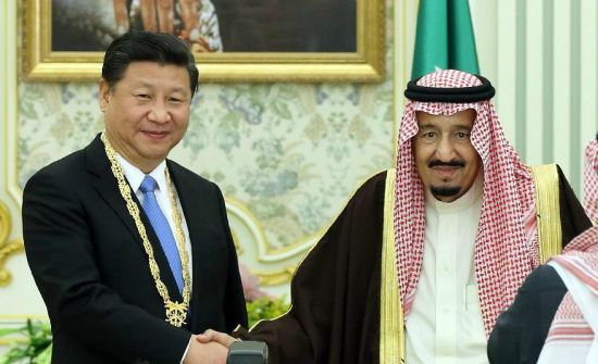 习近平在利雅得同沙特阿拉伯国王萨勒曼举行会谈。