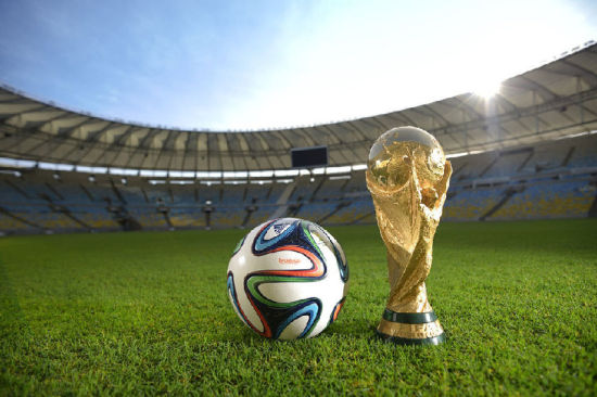◆背景解析:球迷将巴西当地新闻与英格兰队在