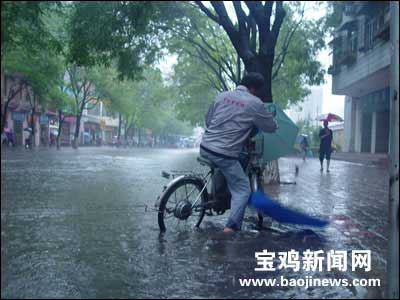 陕西中南部明显降雨 宝鸡局地雨量达270毫米_