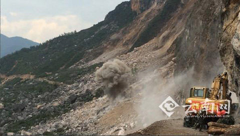 云南巧家县红石岩村堰塞湖将进行爆破 人员已