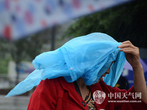 重庆主城遭遇今年来最大洪峰 西瓜市场陷入一