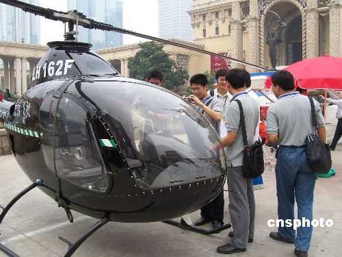 上海装备直升飞机参与城市综合管理 可侦察追