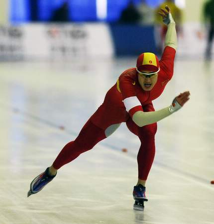 张忠奇获亚洲速度滑冰锦标赛男子500米冠军
