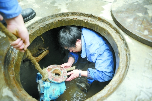 一天凍裂16塊水表