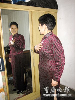 老太拒绝富翁儿子赡养当20年保姆(组图)