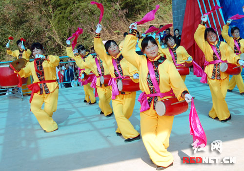 望城黄金乡组织腰鼓大赛 五项措施丰富群众文化生活