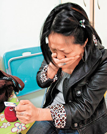 丈夫遇车祸惨死 怀孕遗孀:我要生下孩子为他留