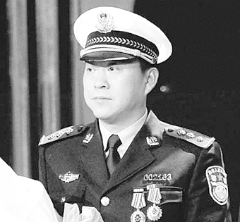 残疾警察的人生同样可以辉煌