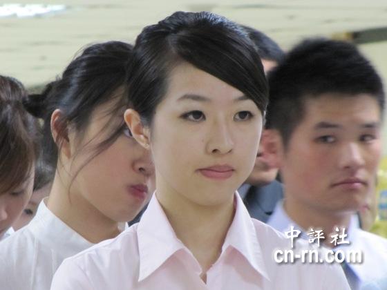 台湾复兴航空招收空姐 现场美女如云(组图)