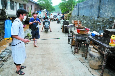 怀化市区人口有多少人_佳橱维思 新店开业装修中(2)