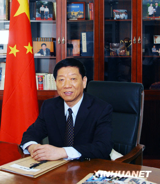 尹蔚民:聚人才促就业重担在身 建社保保民生责