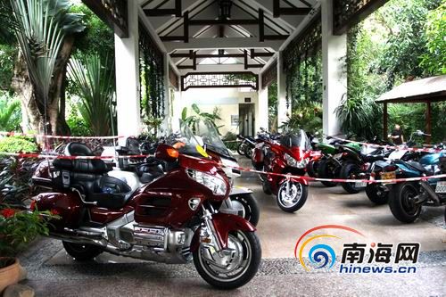 36万元超酷摩托车为海南环岛自行车赛护航(图