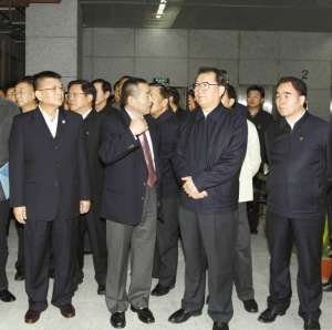 李长春考察深圳