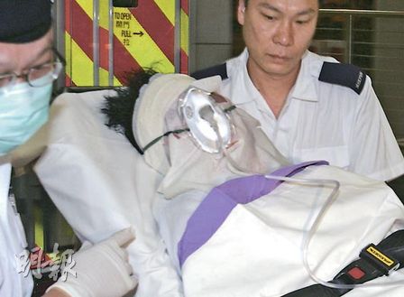 妻子趁丈夫熟睡向其泼腐蚀物致其灼伤
