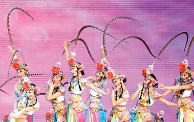 山青水碧地杰人和美丽画卷