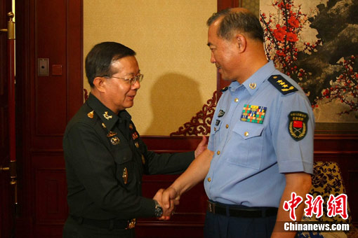 梁光烈会见泰国国防部次长