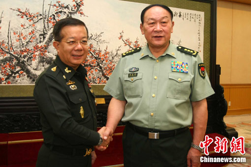 梁光烈会见泰国国防部次长