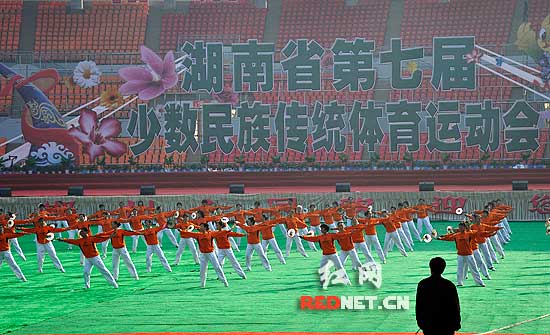 【快讯】湖南省第七届少数民族运动会开幕