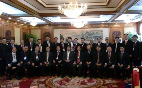 菲律宾菲华商联总会访华团访北京 促交流谋发