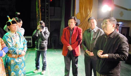 �й���������ϯ�������ɹŸ����Ժ������ְ��Ա