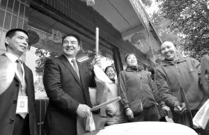 重庆数十单位为老年事业基金募捐1045万