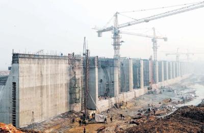 �潭��Ŧ���γ���