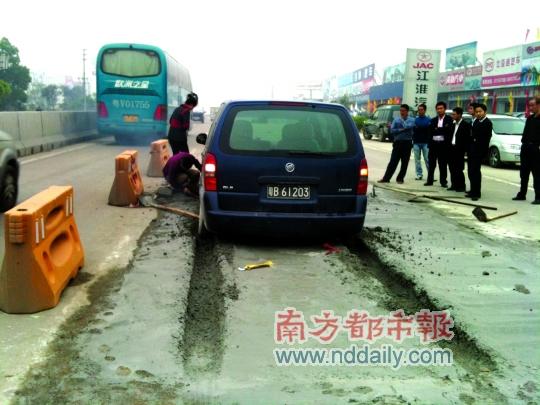 �����ཬ·С����ճס