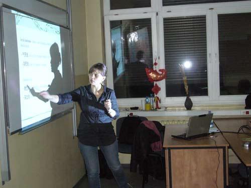 �����ܴĿ�ά���ѧ����ѧԺ�ٰ��ִ������Ļ�����