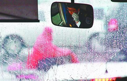 春雨贵如油量小难解渴