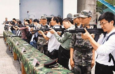 解放军驻港部队开放日:3大亮点展新装备新训练